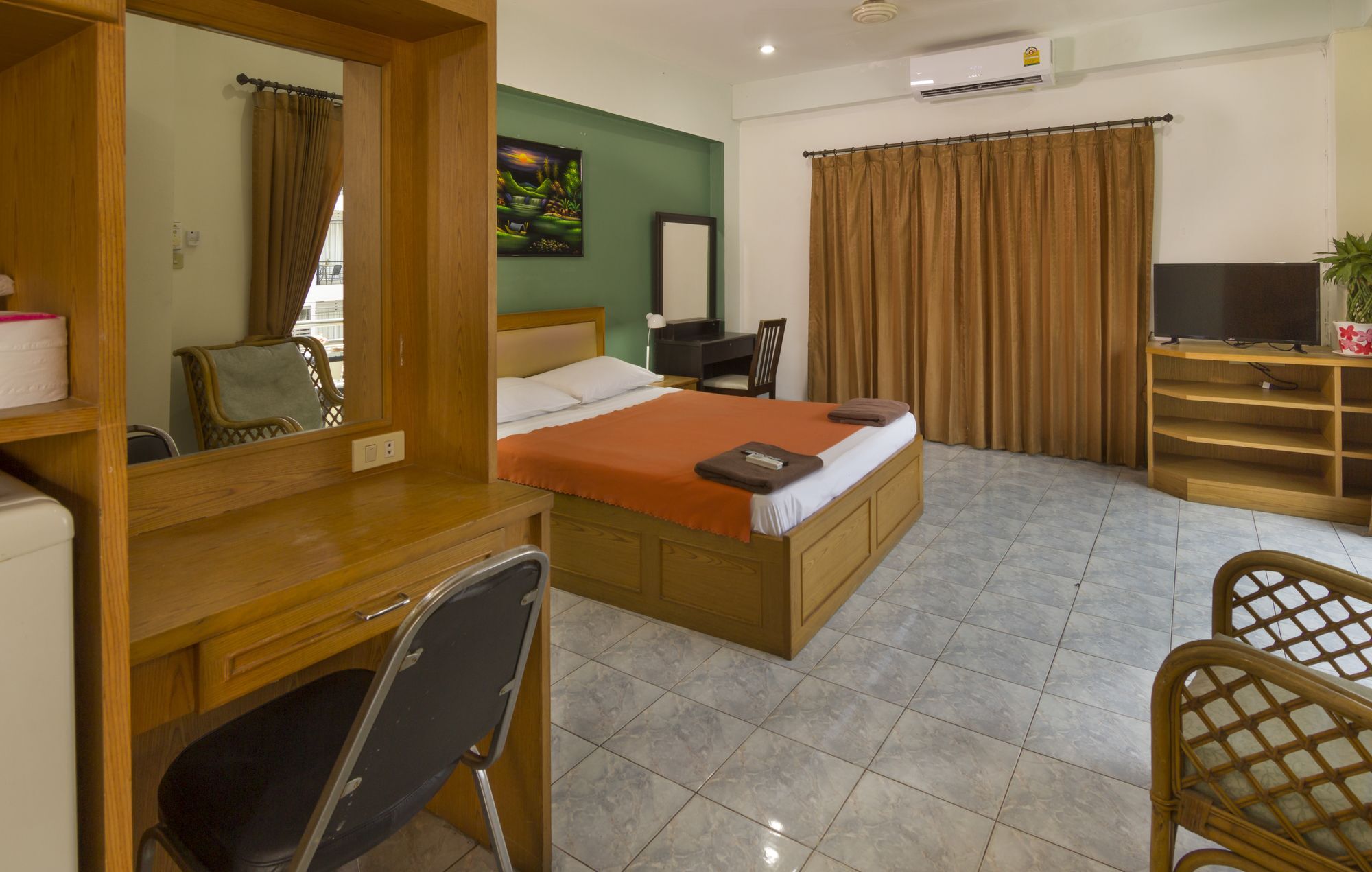 Traveller's Rest Sports Bar Wisma tamu 2*